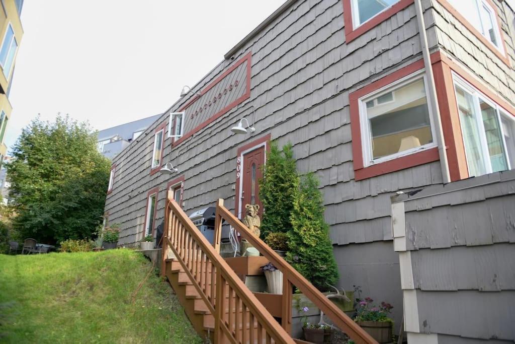 Modern Condo Steps From The Ocean Anchorage Exterior foto